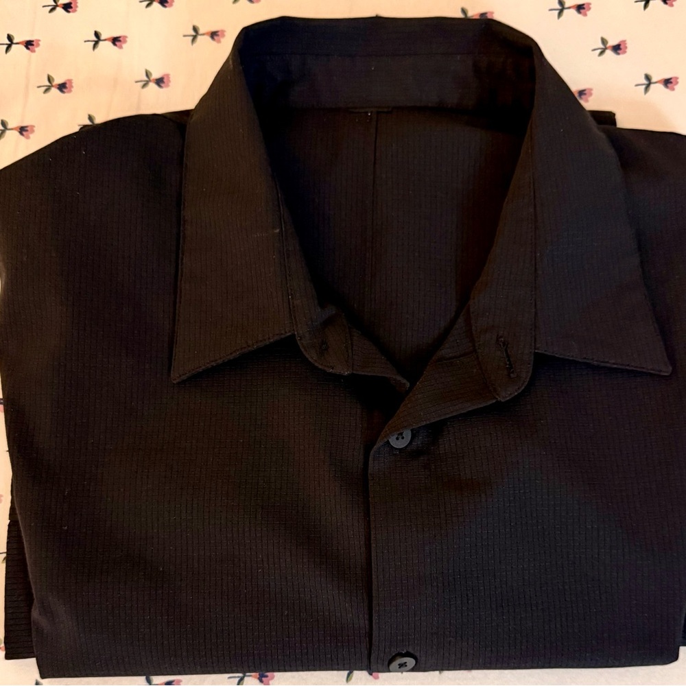 Lululemon New Venture Short-Sleeve Shirt (Updated Classic-Fit) – Black – Size L